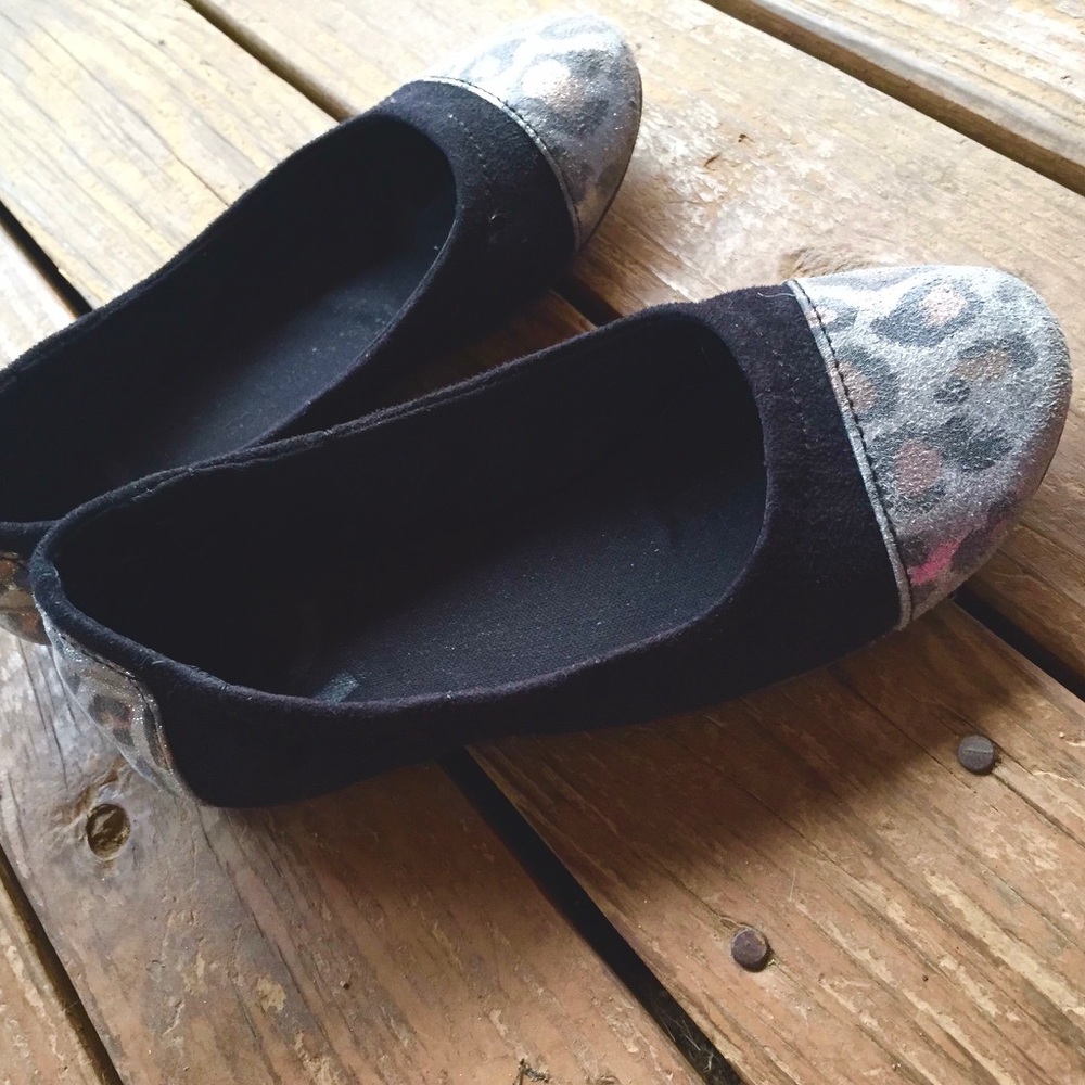 report girls flats